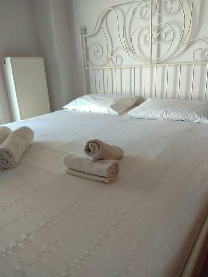 Nickys Place Perea Peraía Dış mekan fotoğraf