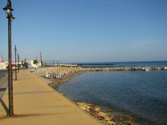 Nickys Place Perea Peraía Dış mekan fotoğraf