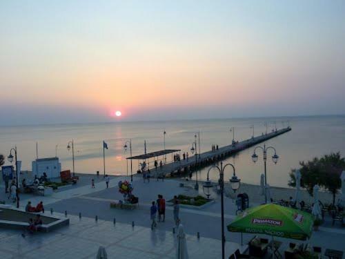Nickys Place Perea Peraía Dış mekan fotoğraf