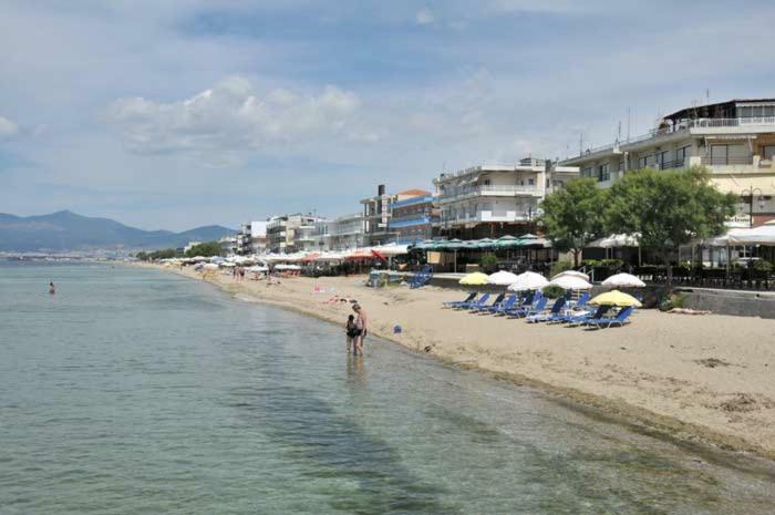 Nickys Place Perea Peraía Dış mekan fotoğraf